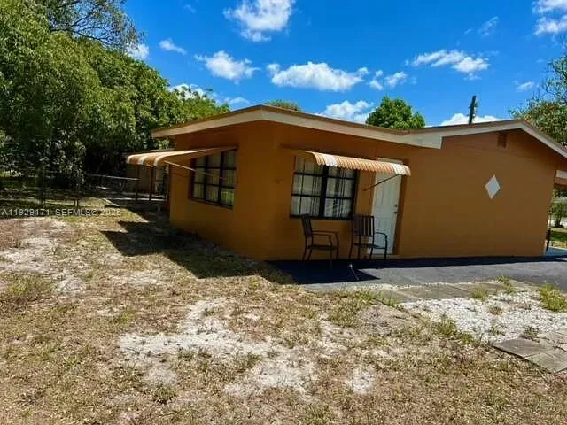 $3,500 | 1536 Northwest 15th Avenue, Fort Lauderdale, FL 33311