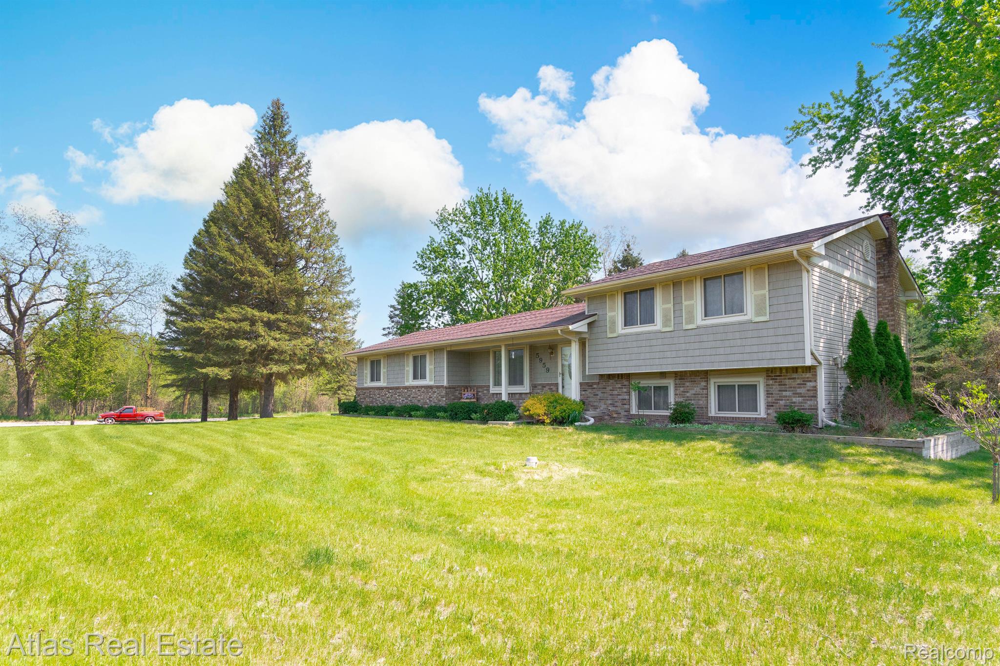 5959 Tody Road Goodrich, MI 48438 - Photo 2 of 42 Gallery Image 2