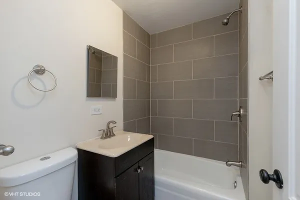 $1,675 | 1504 North Dearborn Parkway, Unit 204, Chicago, IL 60610
