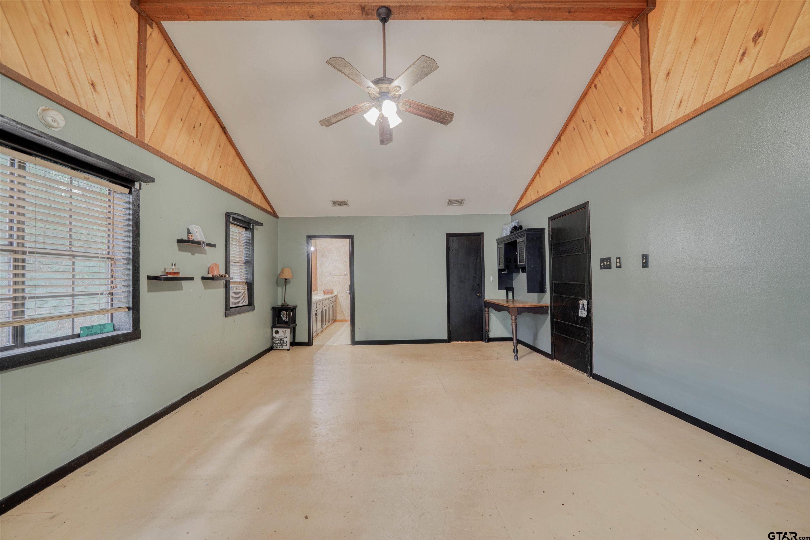 15818 Mountain View Road North Winona, TX 75792 - Photo 7 of 43