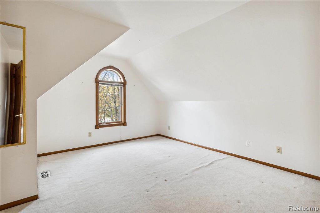 1336 Kings Pointe Road Grand Blanc, MI 48439 - Photo 47 of 62