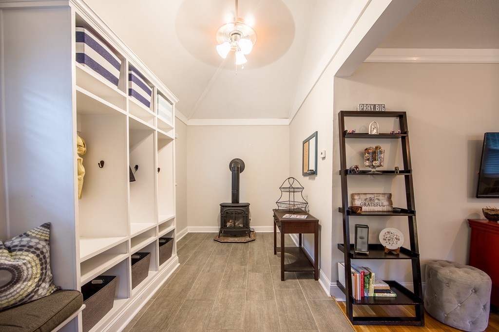 16 Lafayette Road Reading, MA 01867 - Photo 9 of 30 Gallery Image 9