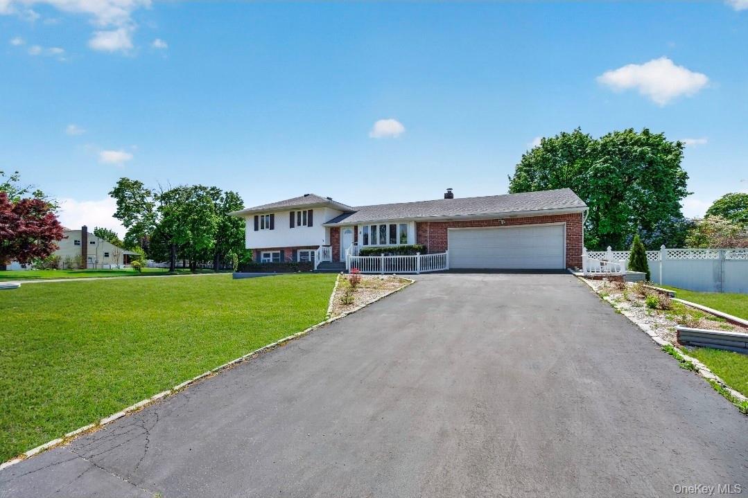 8 White Birch Lane Commack, NY 11725 - Photo 4 of 44