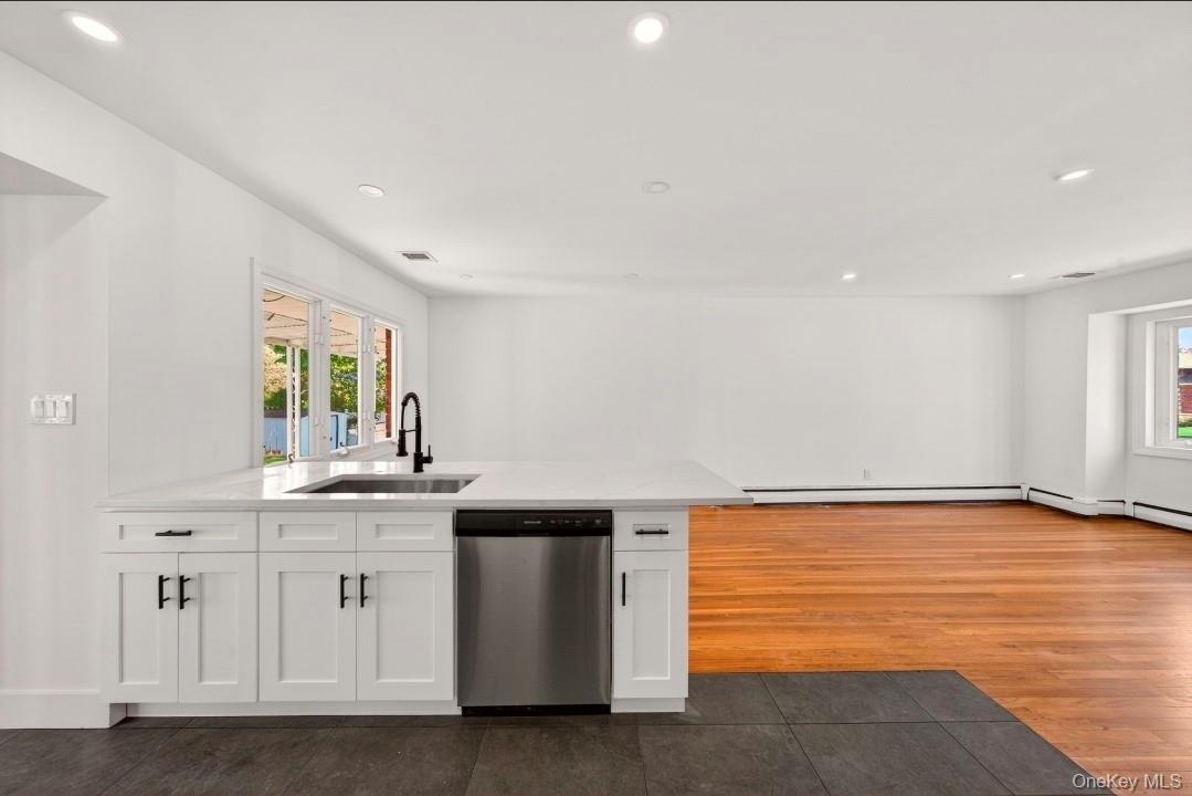 8 White Birch Lane Commack, NY 11725 - Photo 9 of 44
