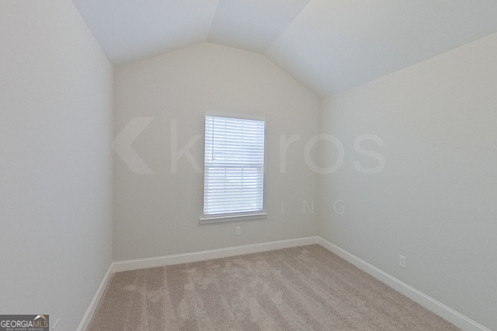 110 Western Red Cedar Drive Springfield, GA 31329 - Photo 13 of 19 an empty room with a window