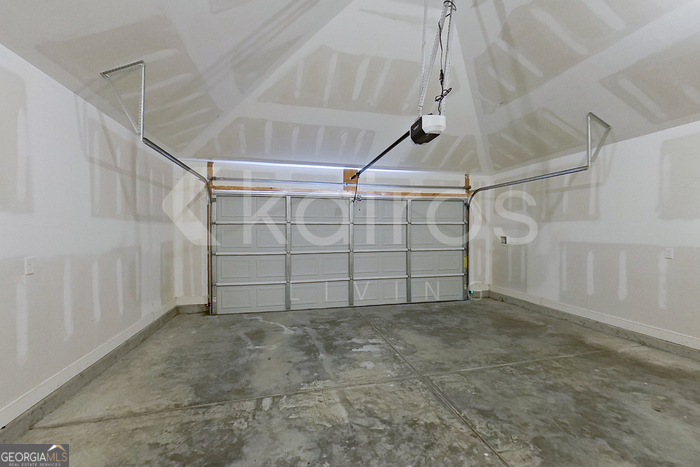 110 Western Red Cedar Drive Springfield, GA 31329 - Photo 16 of 19 a view of a garage