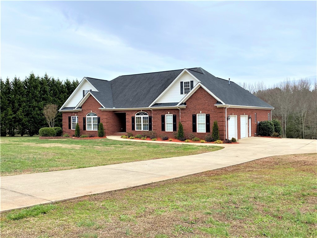 153 Lowe Road Piedmont, SC 29673 - Photo 2 of 27 Gallery Image 2