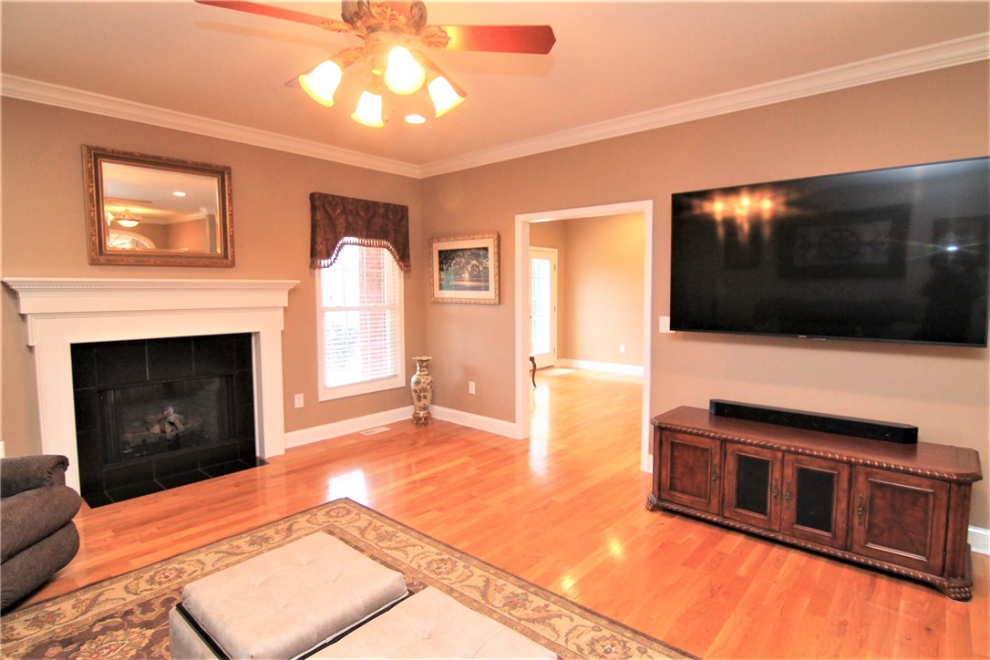 153 Lowe Road Piedmont, SC 29673 - Photo 6 of 27 Gallery Image 6