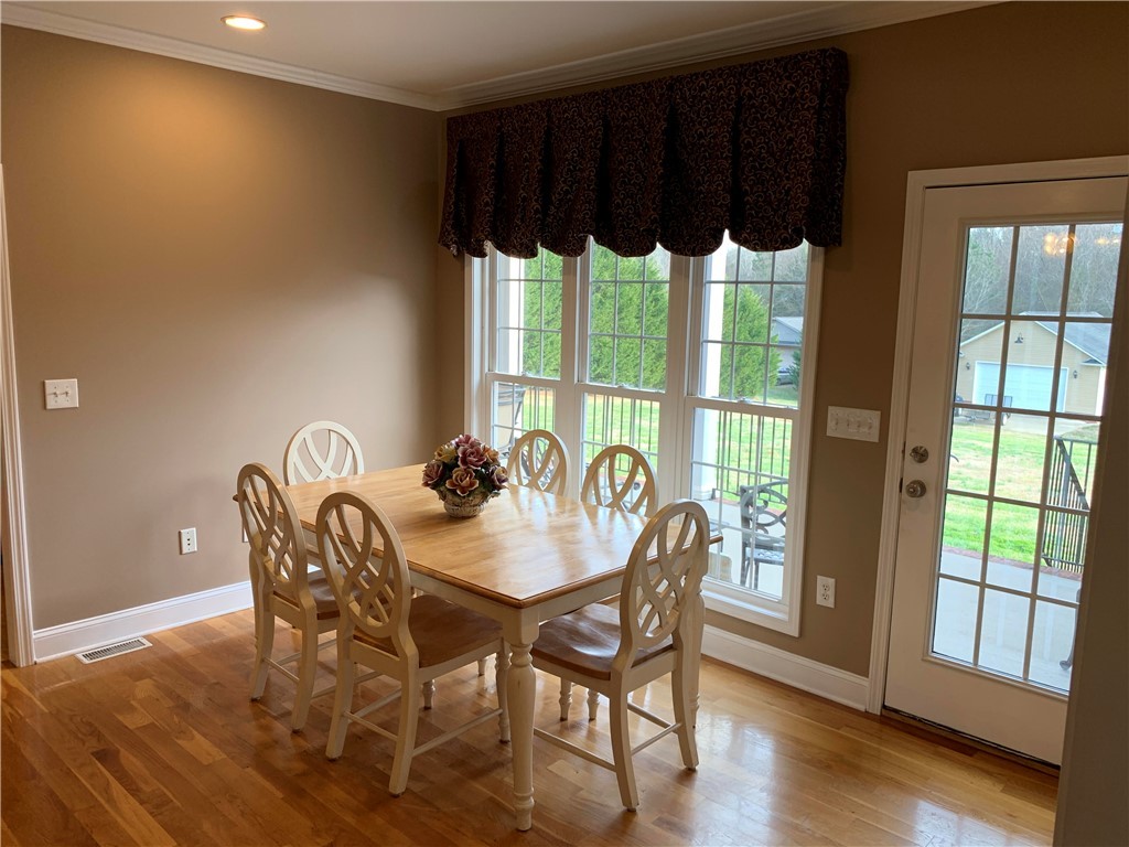 153 Lowe Road Piedmont, SC 29673 - Photo 10 of 27 Gallery Image 10
