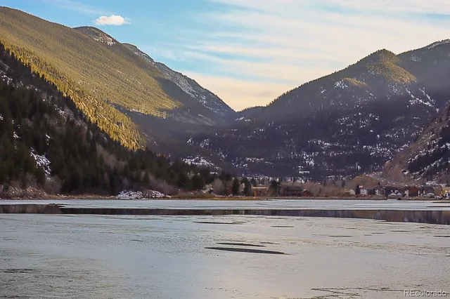 $314,900 | 1901 Clear Creek Drive, Unit D301, Georgetown, CO 80444