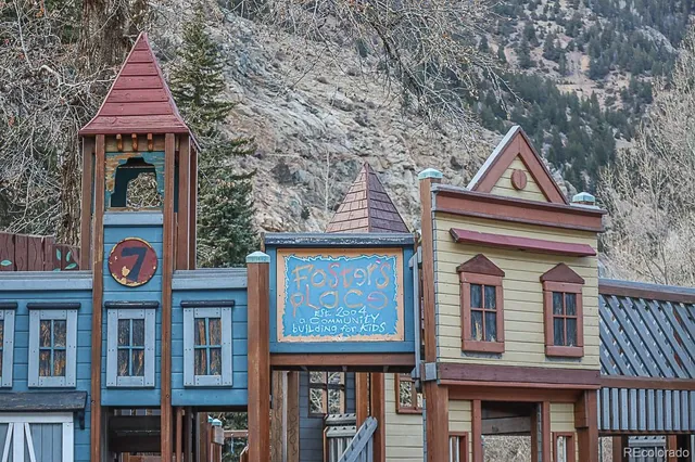 $314,900 | 1901 Clear Creek Drive, Unit D301, Georgetown, CO 80444