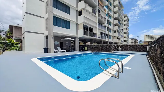 $437,000 | 1716 Ke’eaumoku Street, Unit 501, Honolulu, HI 96822