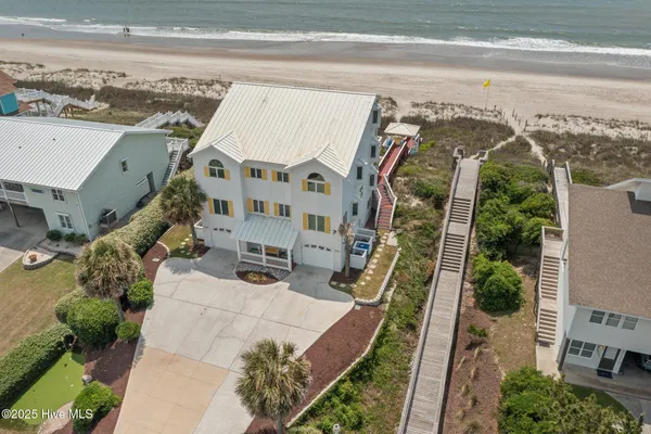 $2,590,000 | 3903 Ocean Drive, Emerald Isle, NC 28594