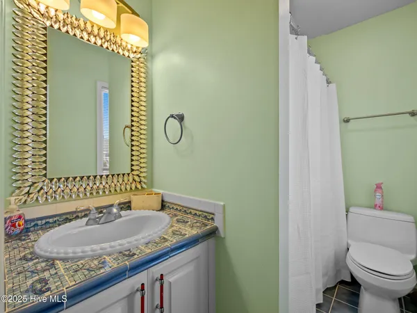 $2,590,000 | 3903 Ocean Drive, Emerald Isle, NC 28594