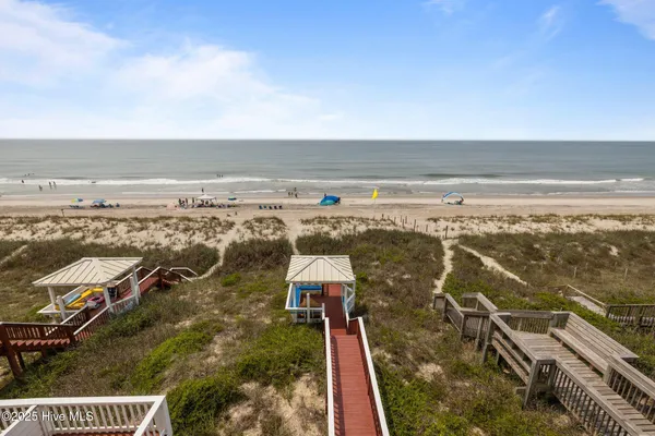 $2,590,000 | 3903 Ocean Drive, Emerald Isle, NC 28594