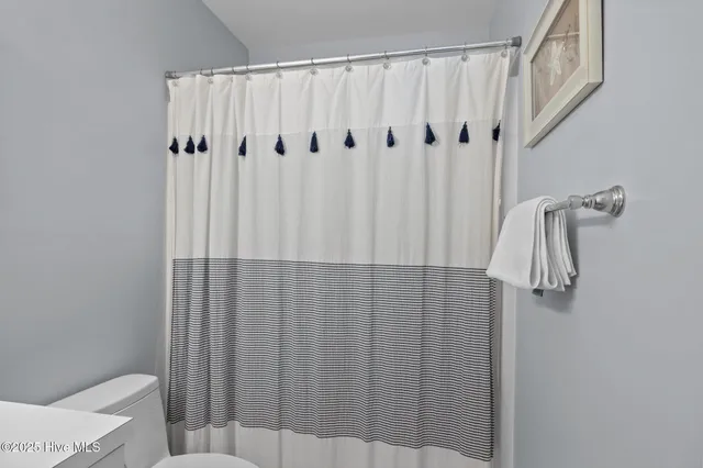 $2,685,000 | 3903 Ocean Drive, Emerald Isle, NC 28594