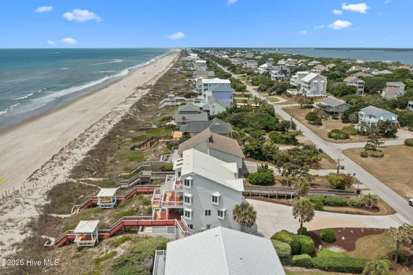 $2,590,000 | 3903 Ocean Drive, Emerald Isle, NC 28594
