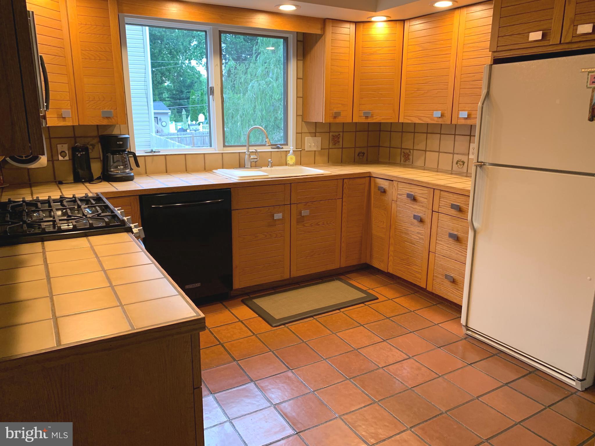 213 Cowbell Road Willow Grove, PA 19090 - Photo 6 of 21 Gallery Image 6