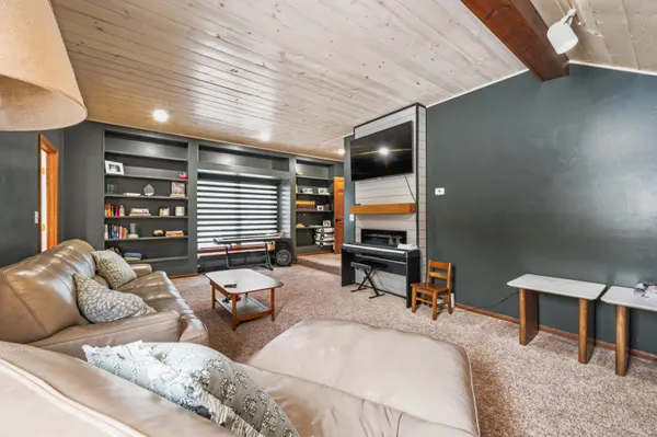 $530,000 | 20616 Madison Avenue, Big Rapids, MI 49307