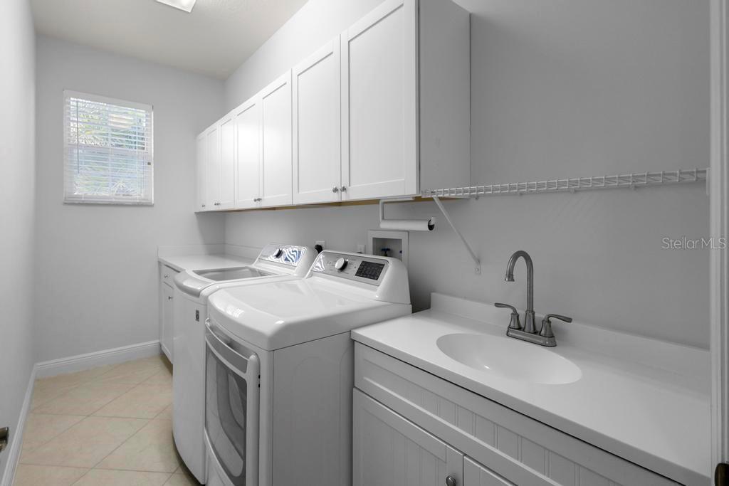 11767 Southeast 176th Place Road Summerfield, FL 34491 - Photo 26 of 37 LAUNDRY ROOM