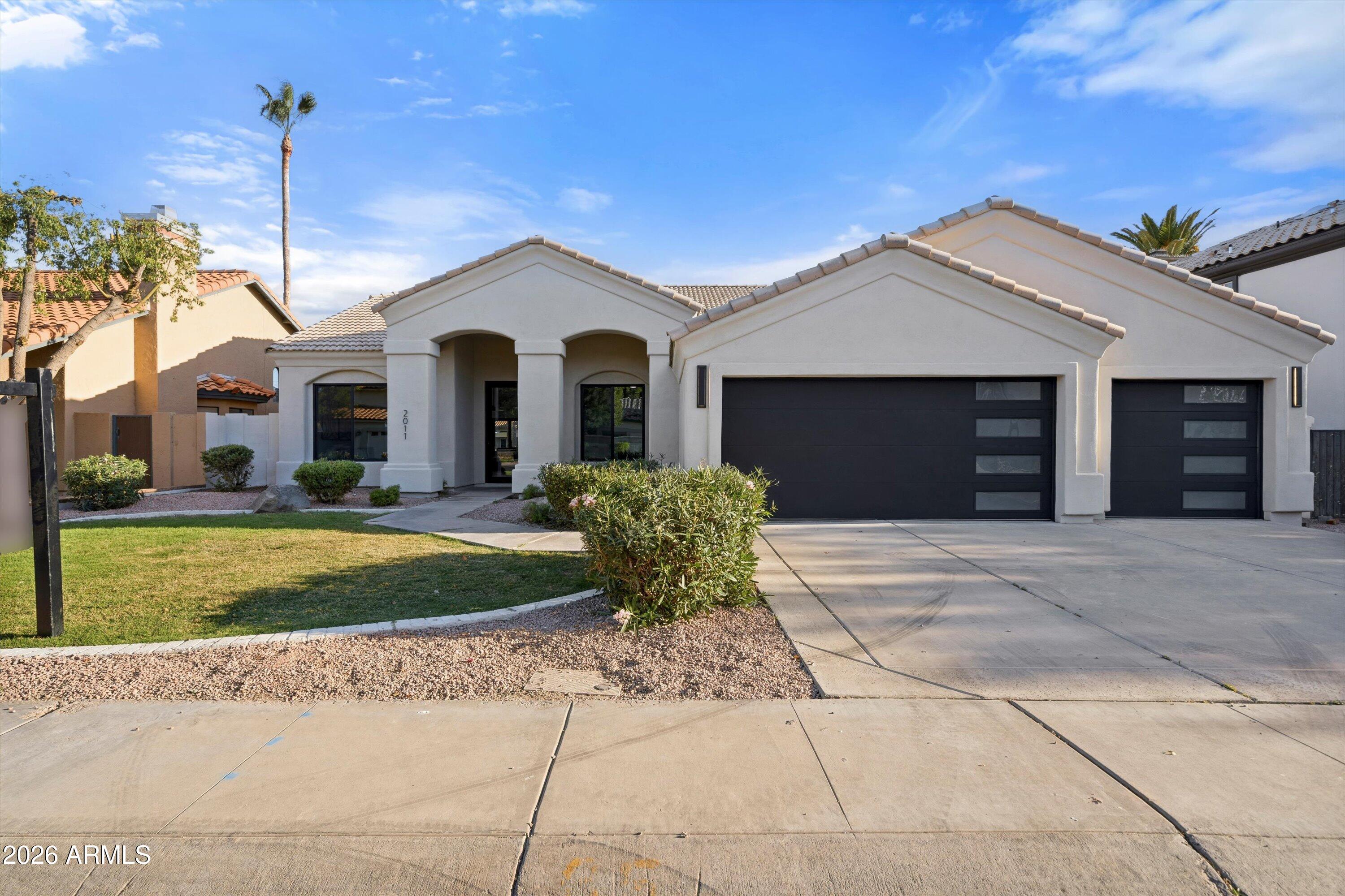 2011 East Clipper Lane Gilbert, AZ 85234 - Photo 37 of 39 06-Front of Home