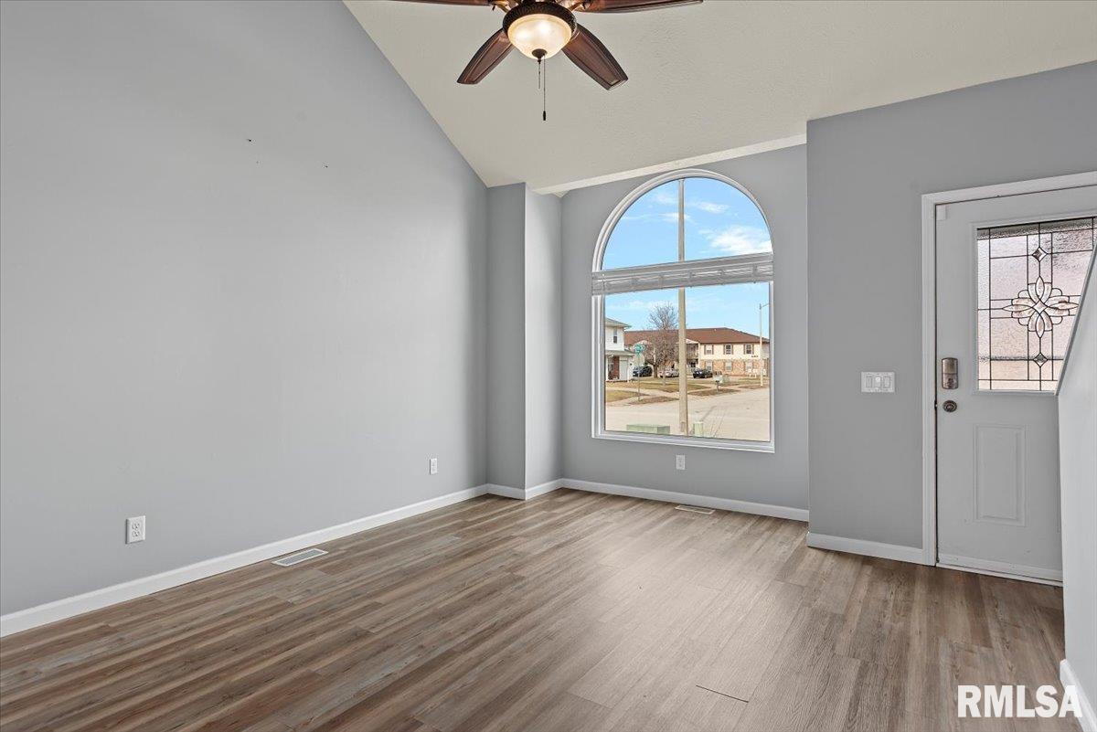 130 Genoa Drive Springfield, IL 62703 - Photo 7 of 29 Gallery Image 7