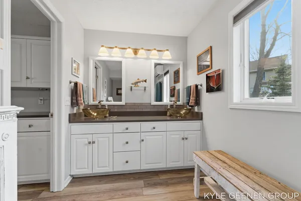 $925,000 | 46 Counts Cove Court, Holland, MI 49424