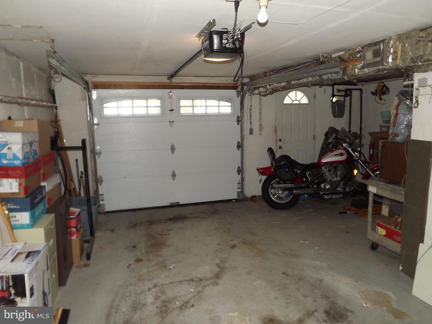 3601 Chesterfield Road Philadelphia, PA 19114 - Photo 22 of 24 Garage