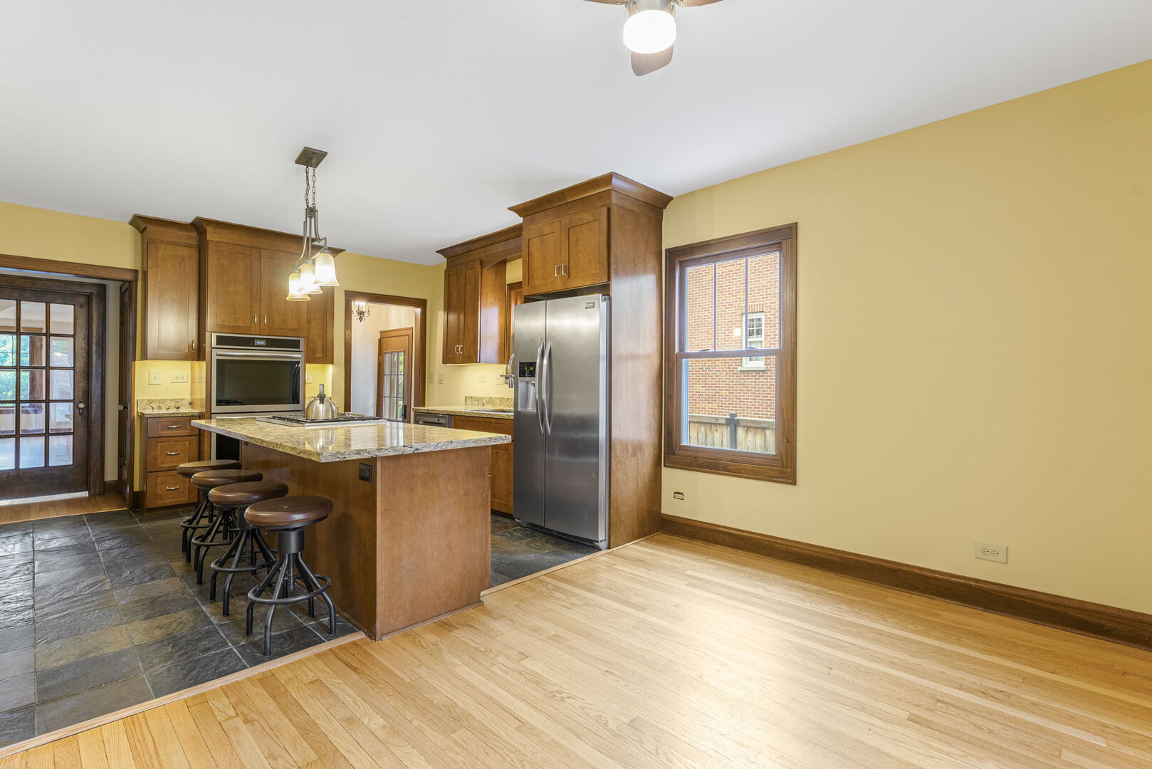 166 Akenside Road Riverside, IL 60546 - Photo 8 of 25 Gallery Image 8