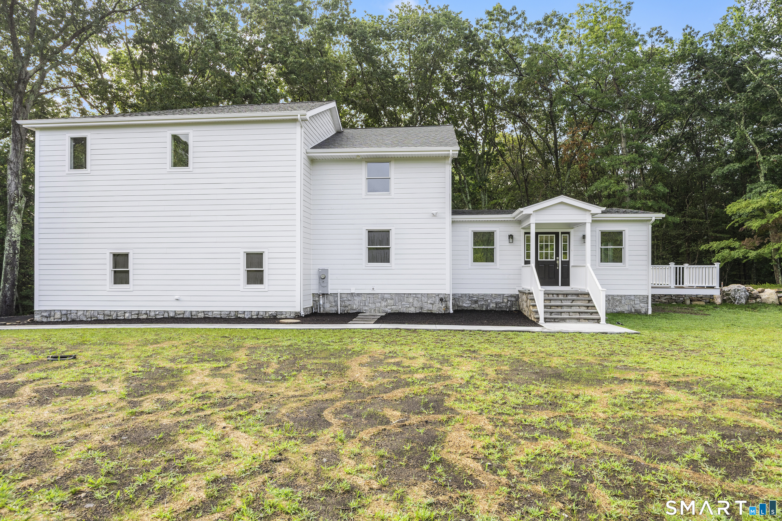 3 Boulder Creek Road Newtown, CT 06470 - Photo 3 of 40 Gallery Image 3