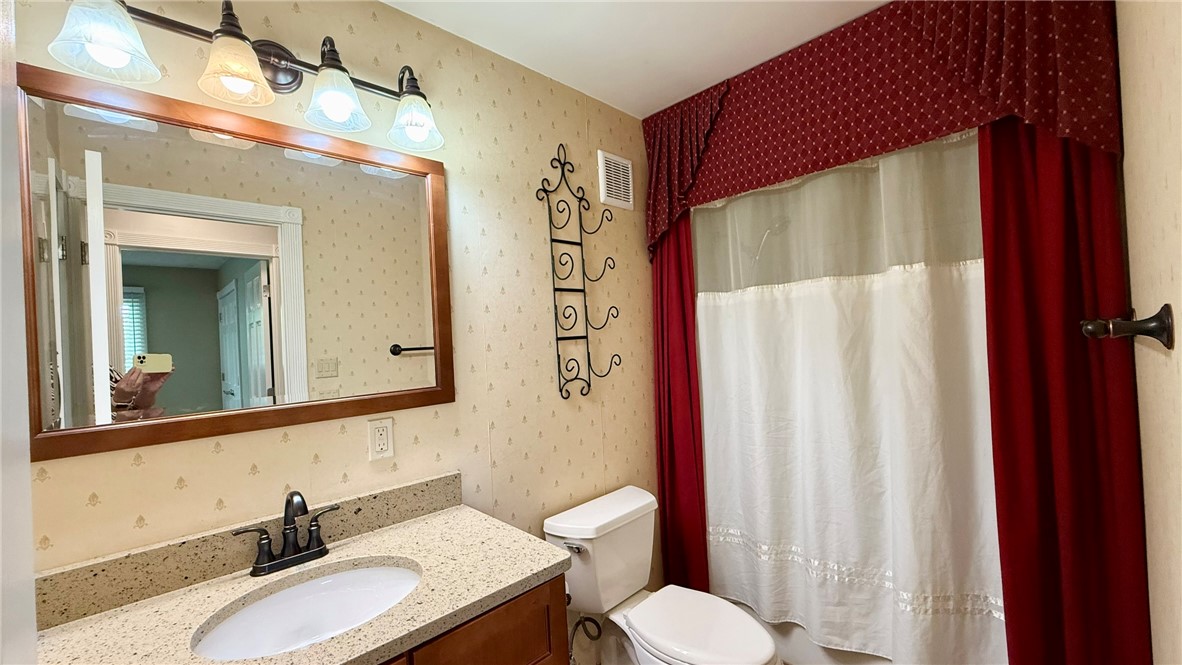 9755 North Country Club Road Piqua, OH 45356 - Photo 10 of 47