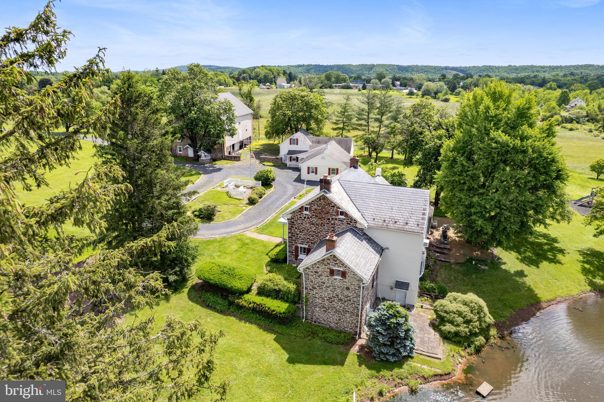 2046 Pleasant View Road Coopersburg, PA 18036 - Photo 25 of 70 Gallery Image 25
