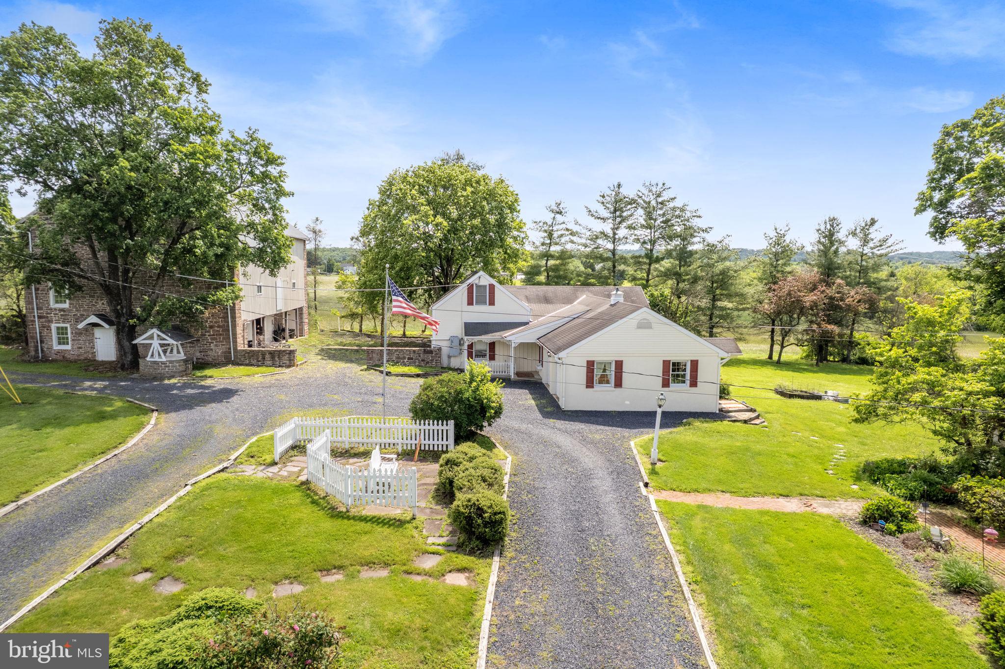 2046 Pleasant View Road Coopersburg, PA 18036 - Photo 27 of 70 Gallery Image 27