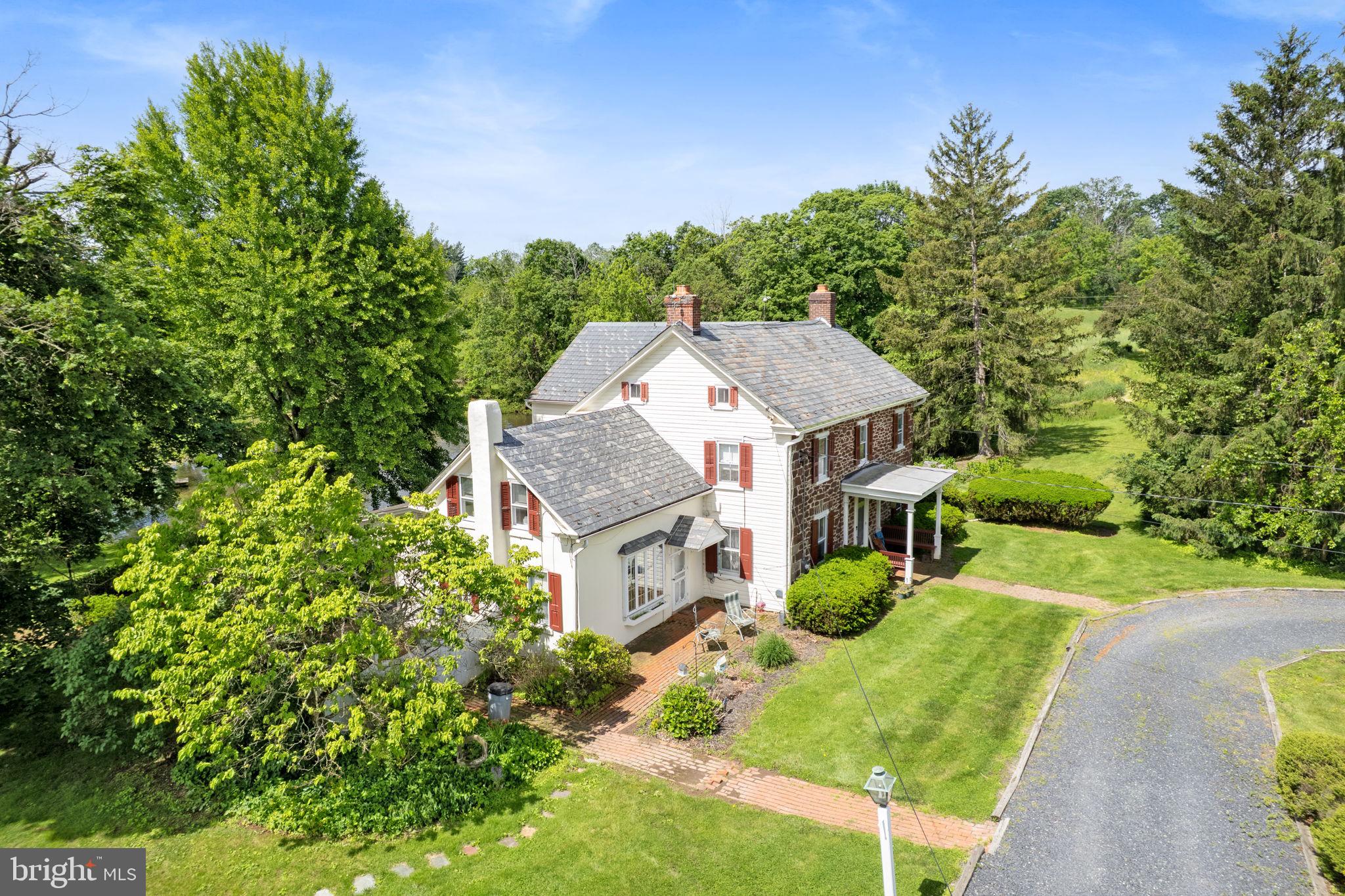 2046 Pleasant View Road Coopersburg, PA 18036 - Photo 5 of 70 Gallery Image 5