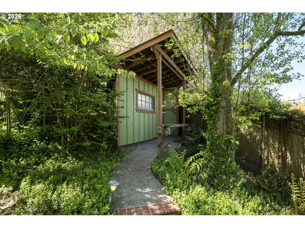 $635,000 | 17295 Hanneman Court, Gladstone, OR 97027