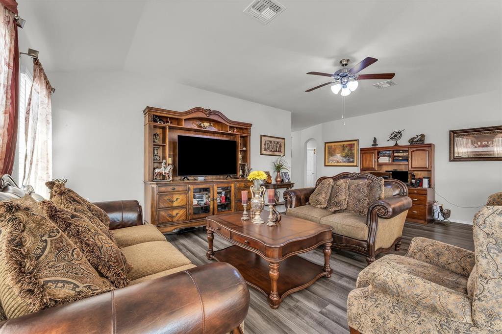 2912 Brosnan Road Lorena, TX 76655 - Photo 23 of 36 Gallery Image 23