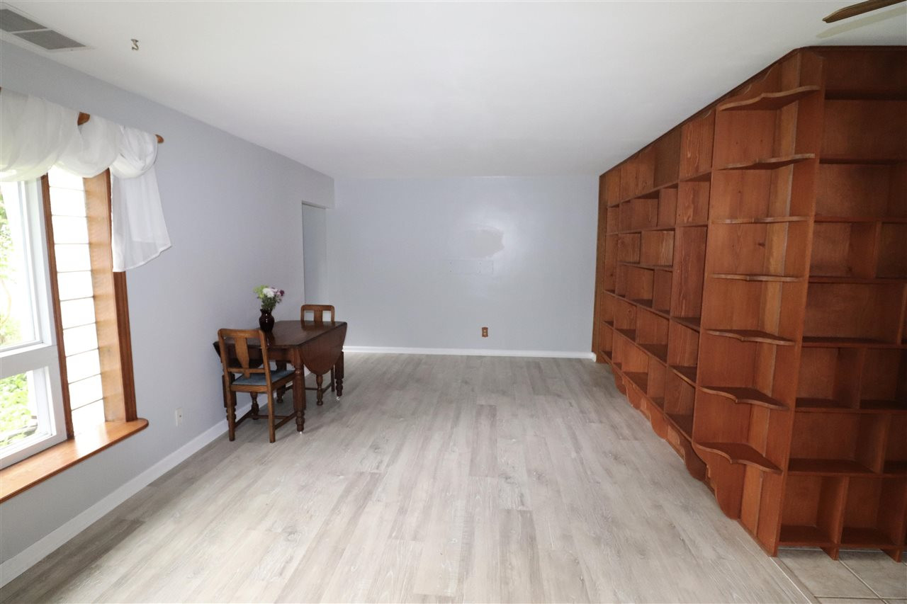 857 Springcrest Boulevard Jackson, MI 49203 - Photo 9 of 35 Photo 9