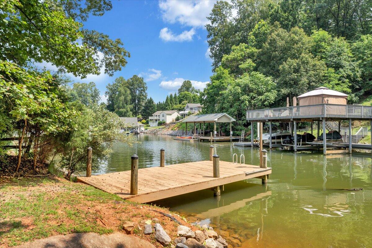 Lot 2-3 Idlewood Road Hardy, VA 24101 - Photo 63 of 65 a view of a lake with houses