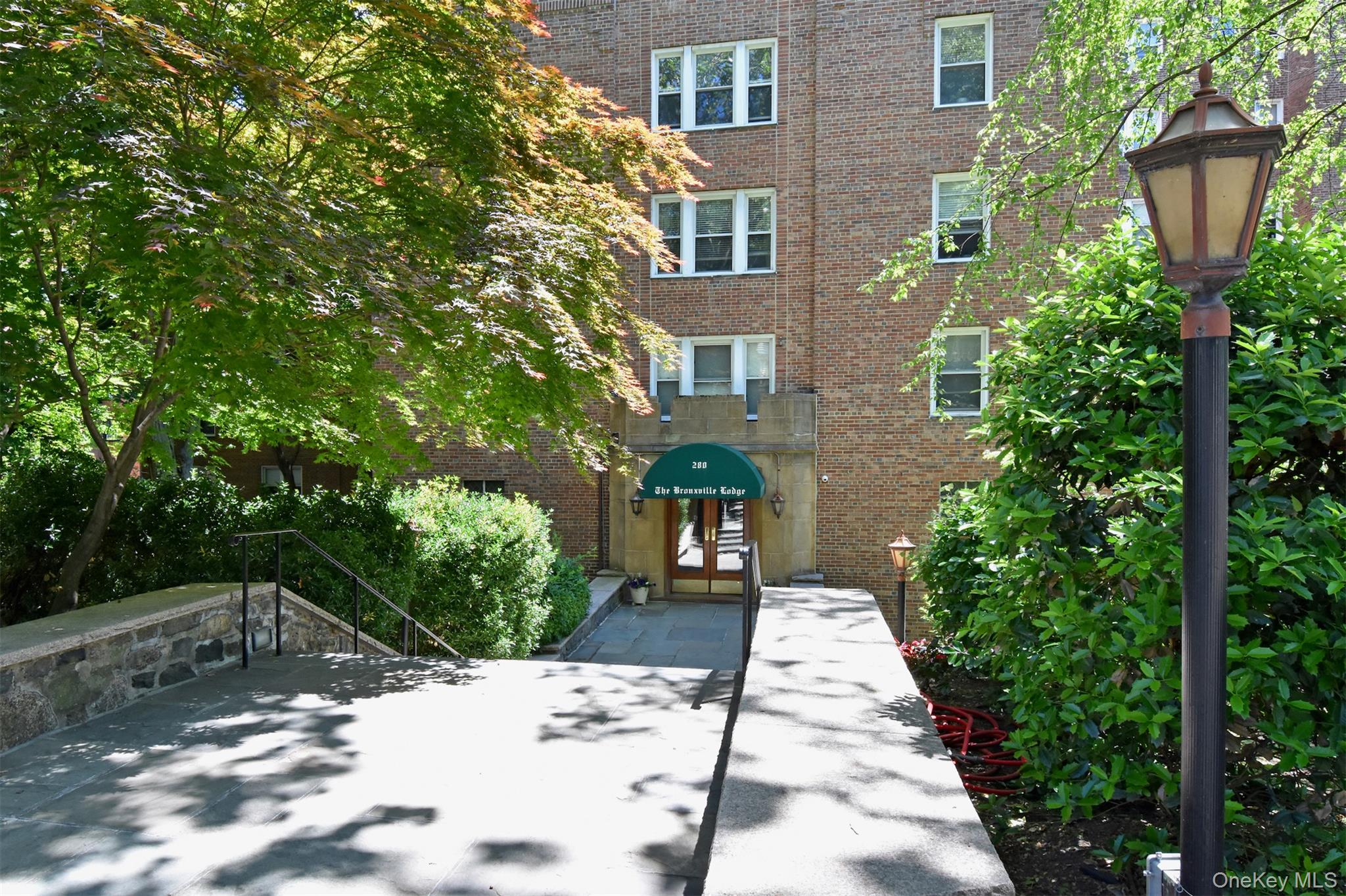 280 Bronxville Road, Unit 5W Bronxville, NY 10708 - Photo 14 of 14 Conveniently located just a short walk from Bronxville Village and Metro-North, this hidden gem offers the perfect blend of charm and accessibility. Schedule your showing today!