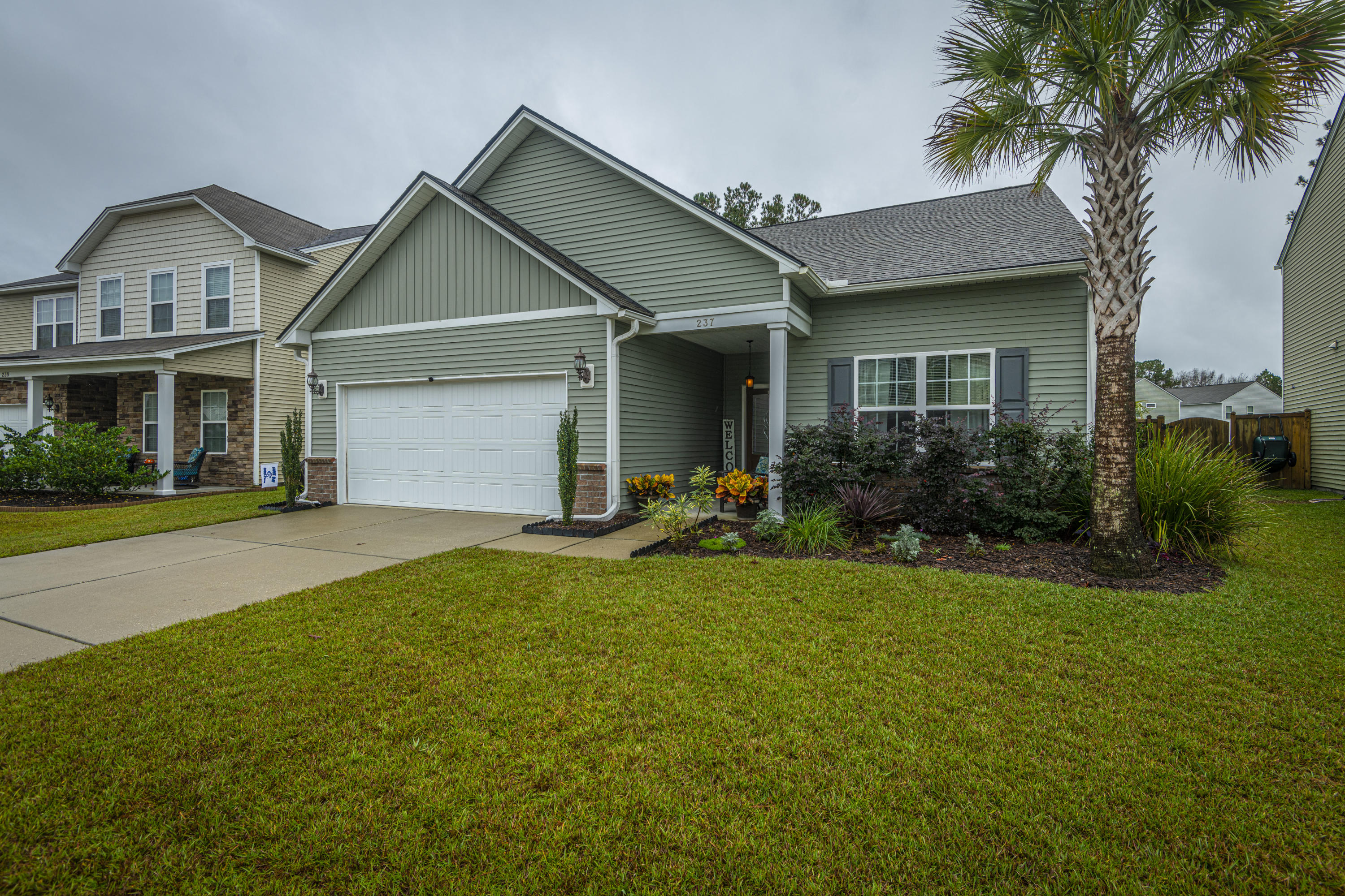 237 Decatur Drive Summerville, SC 29486 - Photo 1 of 28 DSC_5470
