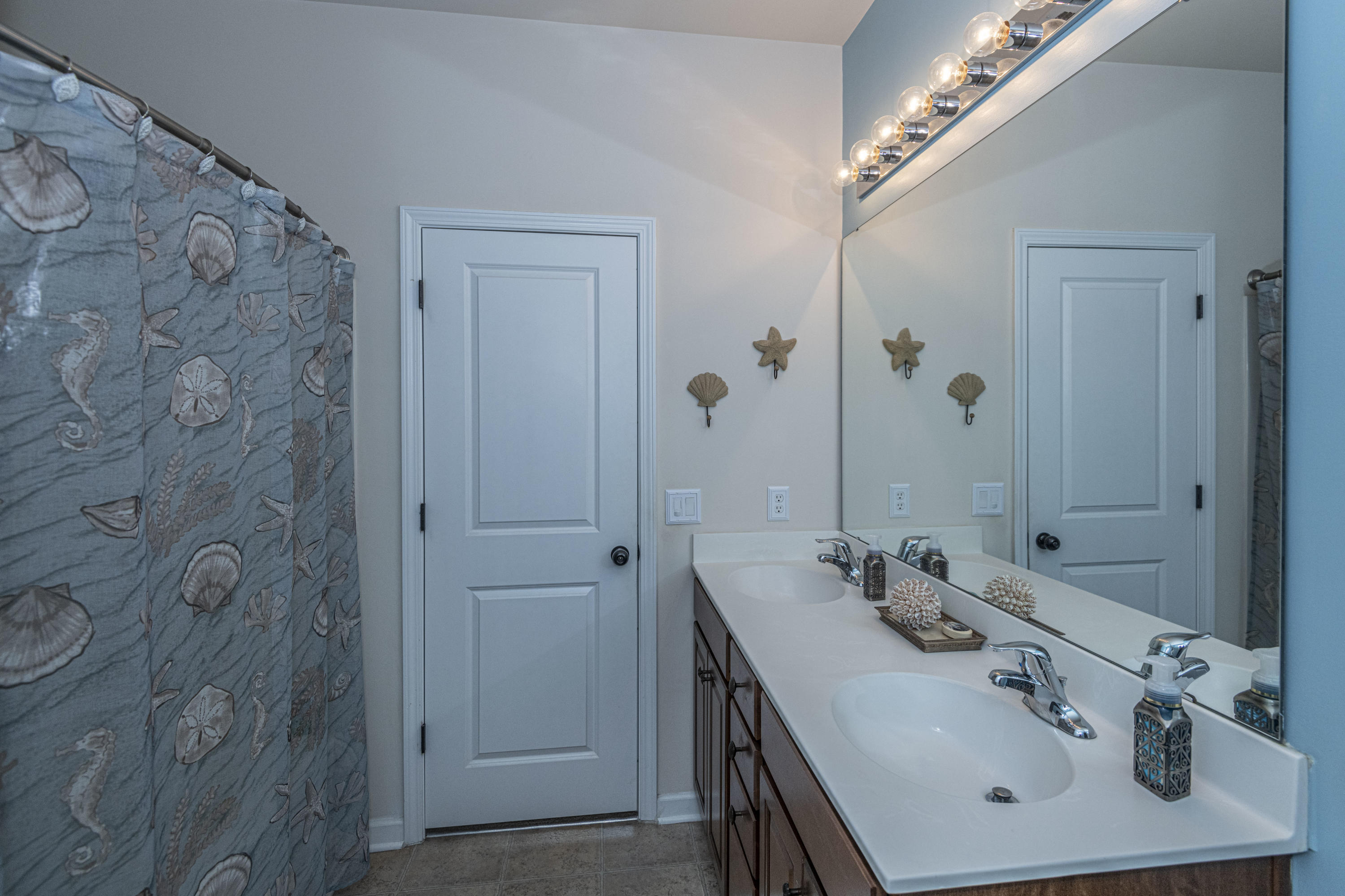 237 Decatur Drive Summerville, SC 29486 - Photo 14 of 28 DSC_5434