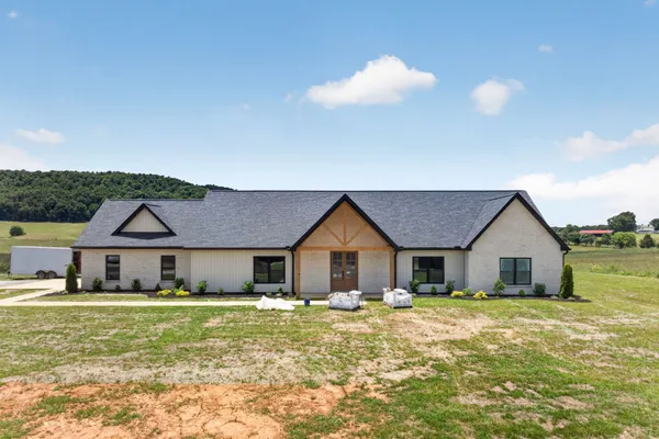 $829,900 | 4169 Gum Springs Mountain Road, Sparta, TN 38583