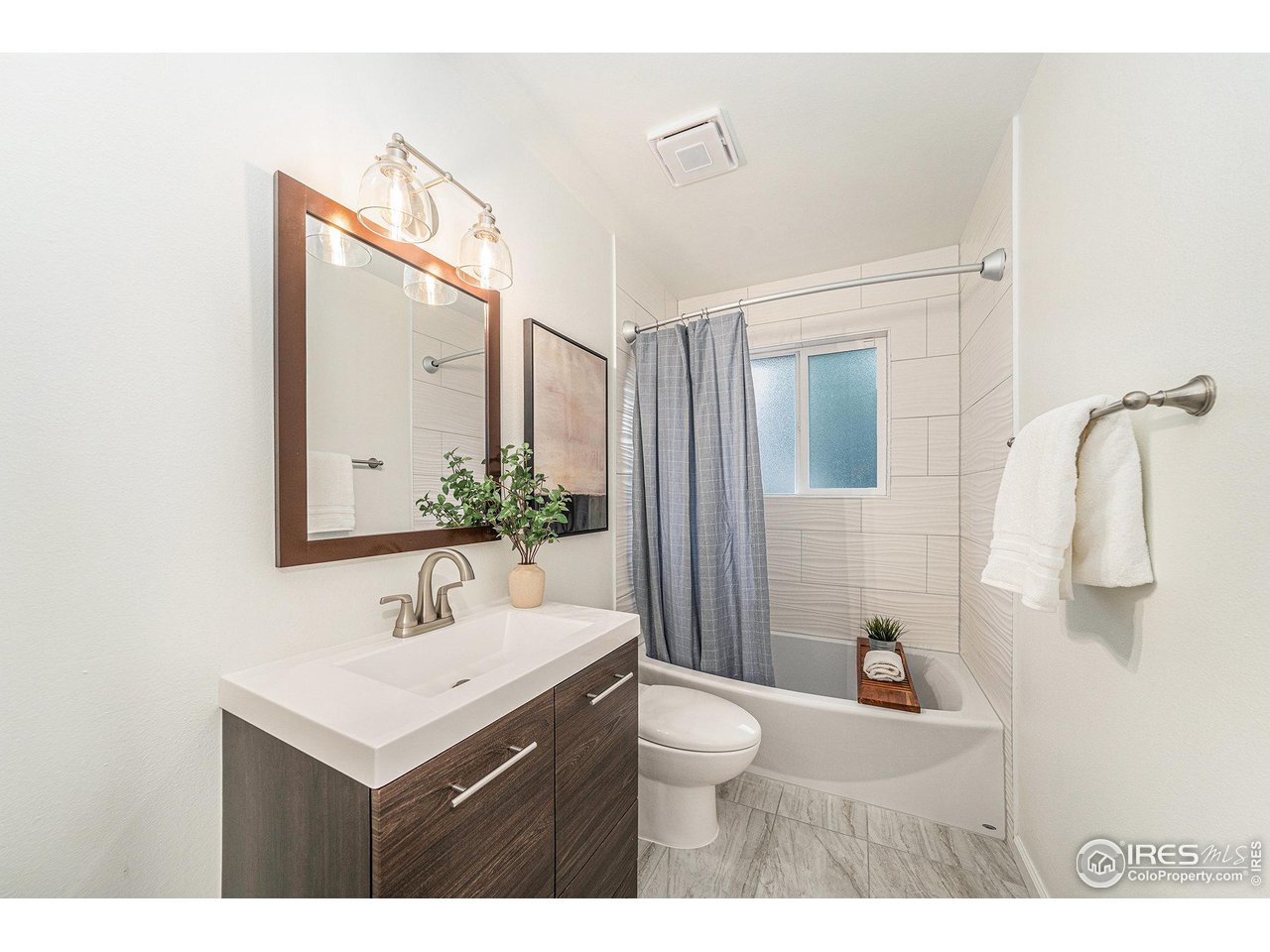 741 Kimball Road Fort Collins, CO 80521 - Photo 18 of 33 Full Bathroom Main
