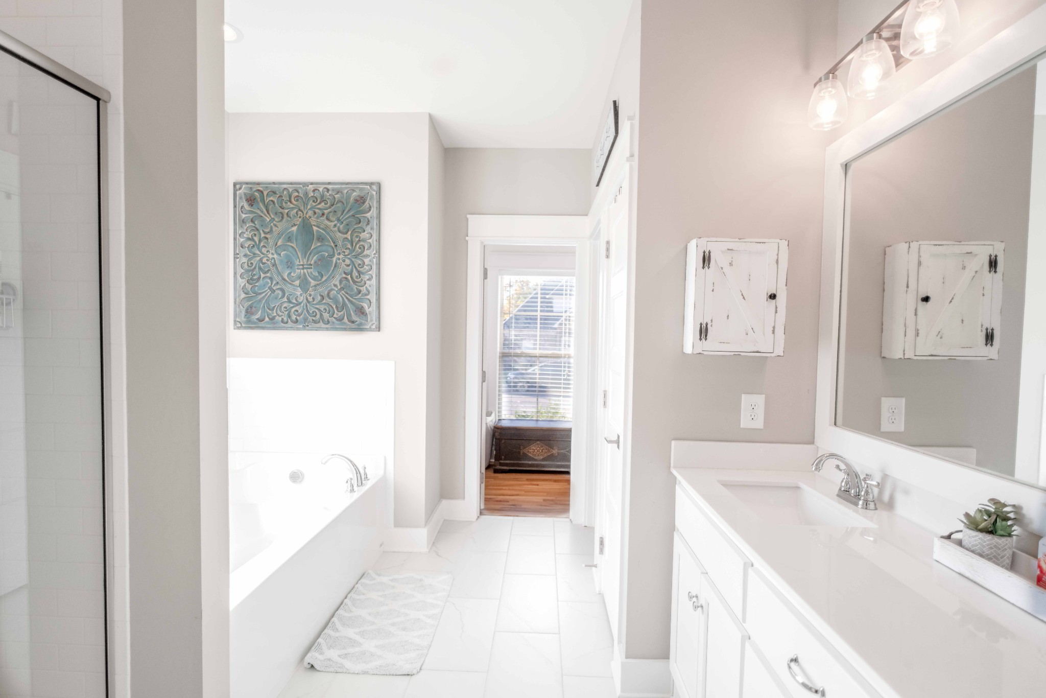 810 Stovers Glen Drive Murfreesboro, TN 37128 - Photo 11 of 21 a bathroom with a tub sink and mirror