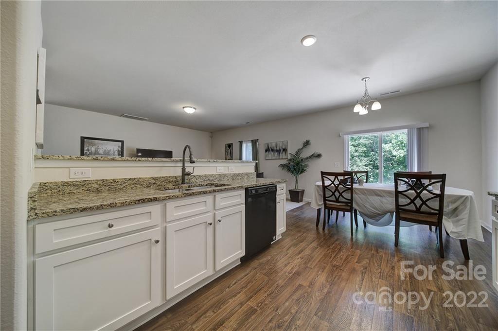 9618 Weikert Road Charlotte, NC 28215 - Photo 12 of 40 Gallery Image 12