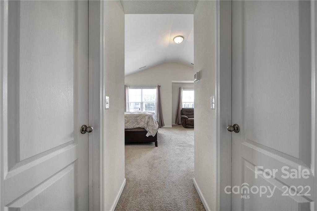 9618 Weikert Road Charlotte, NC 28215 - Photo 17 of 40 Gallery Image 17
