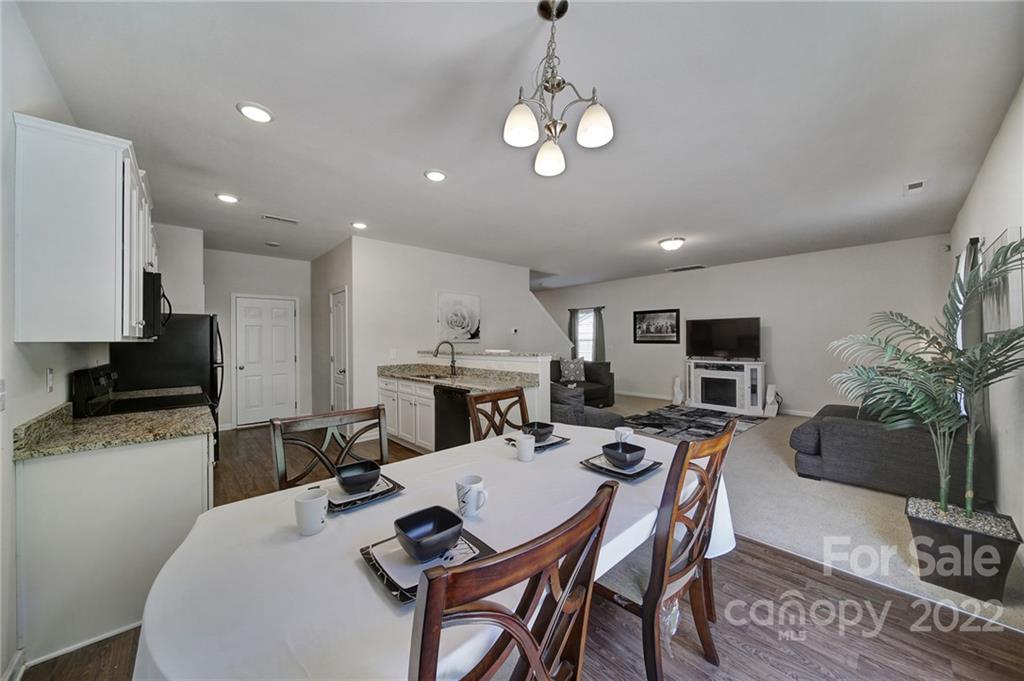 9618 Weikert Road Charlotte, NC 28215 - Photo 8 of 40 Gallery Image 8