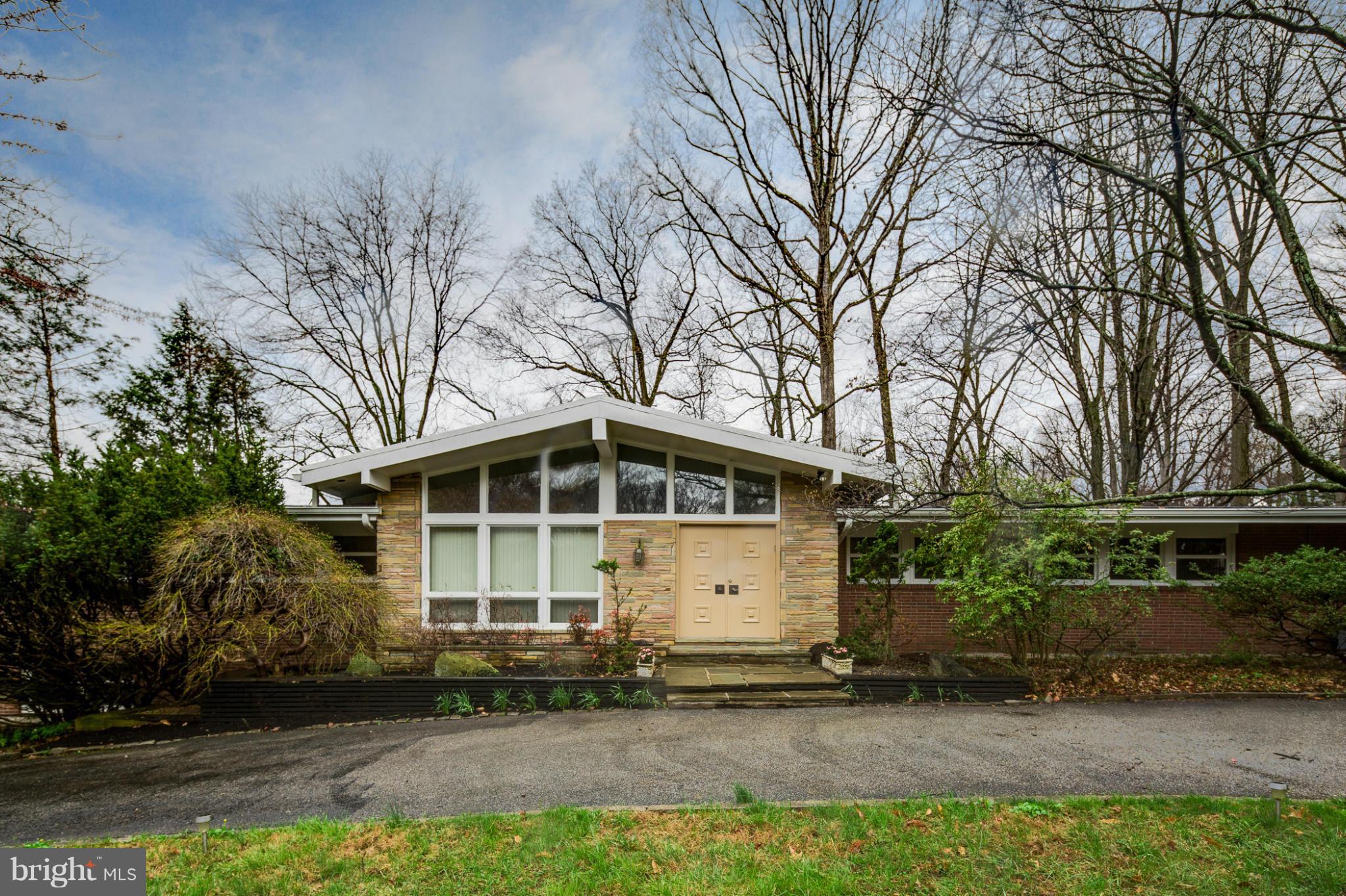 6 Springbriar Lane Baltimore, MD 21208 - Photo 2 of 29 Exterior (Front)