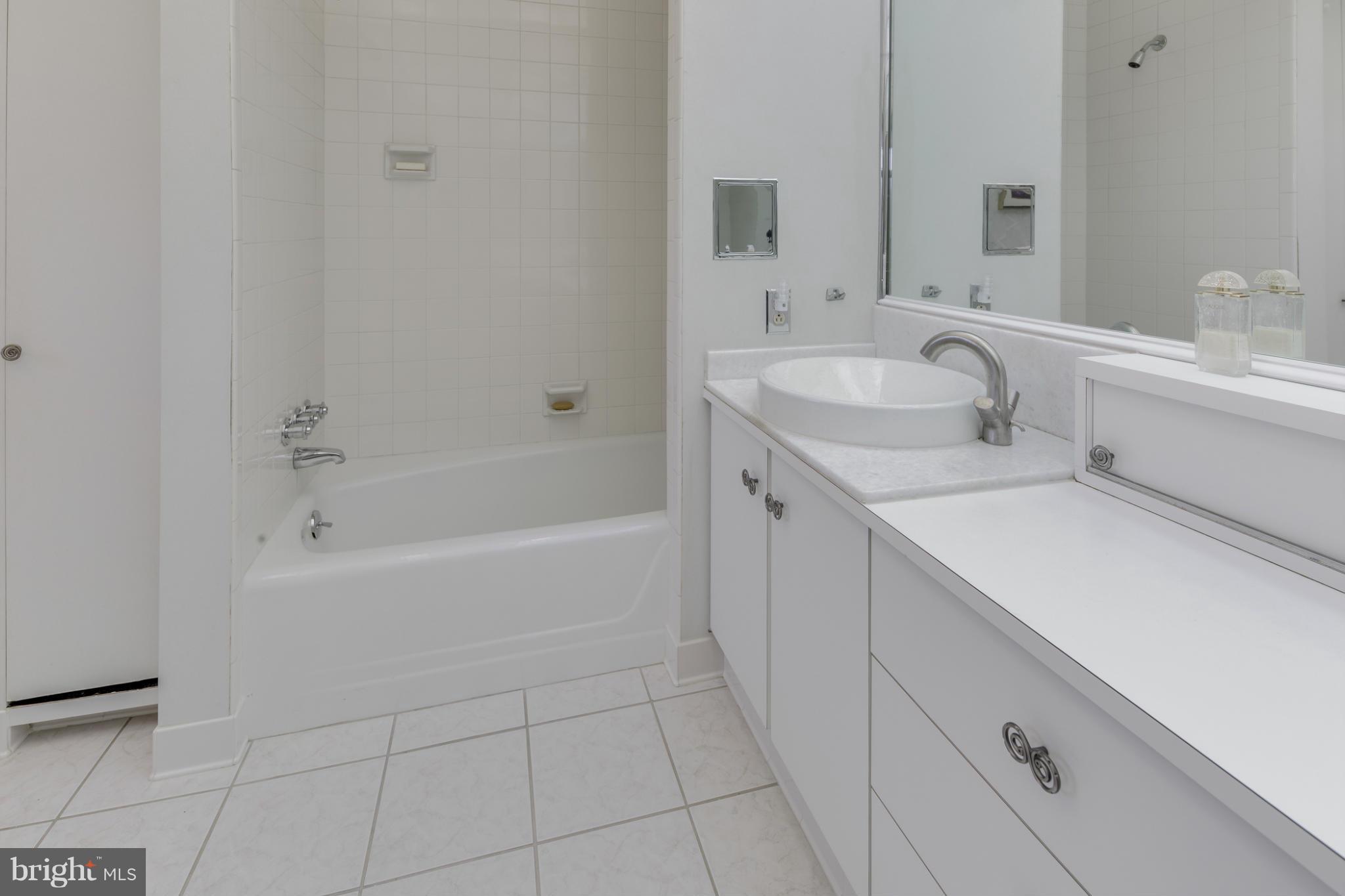 6 Springbriar Lane Baltimore, MD 21208 - Photo 18 of 29 Bath