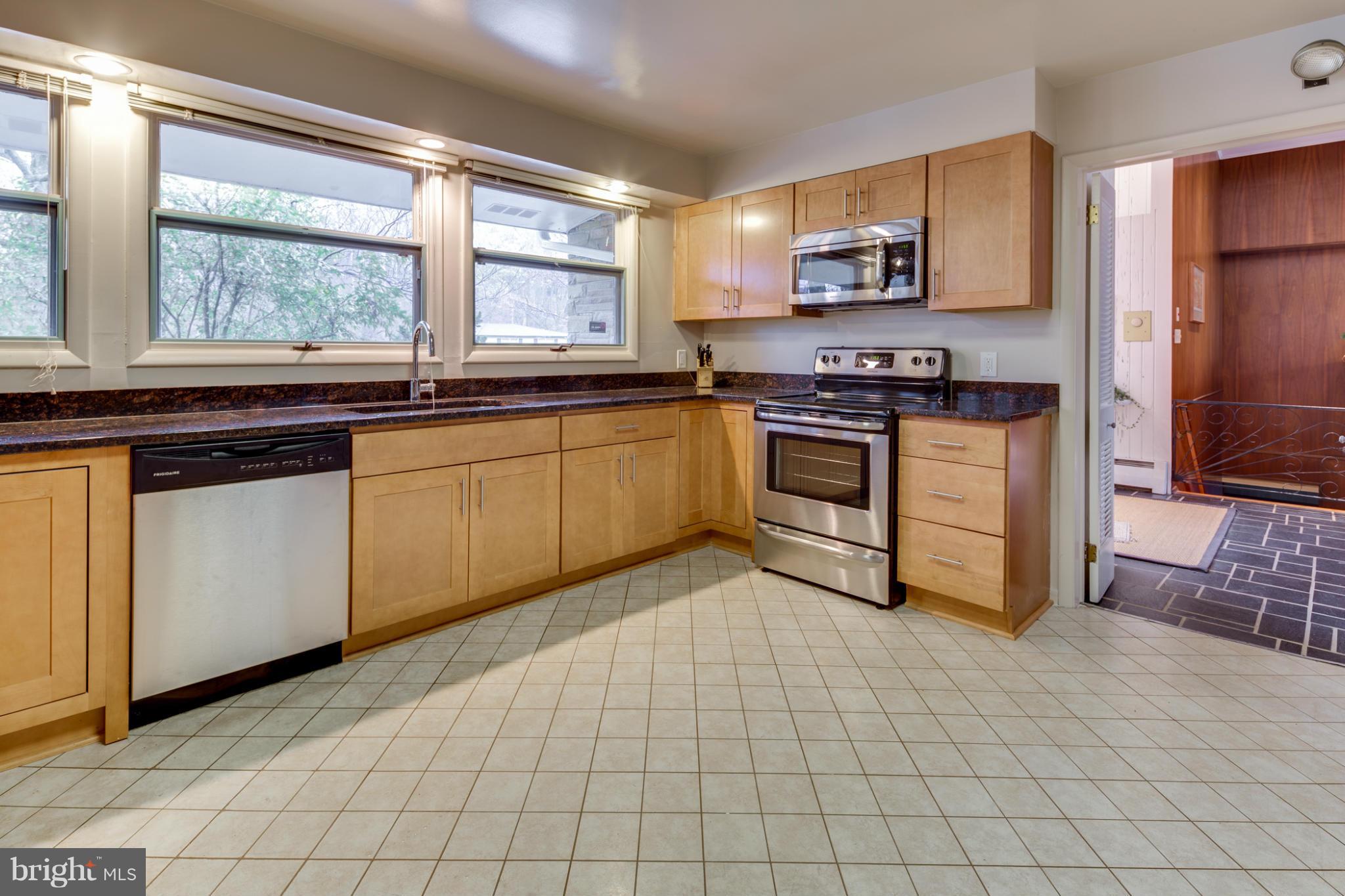 6 Springbriar Lane Baltimore, MD 21208 - Photo 10 of 29 Kitchen